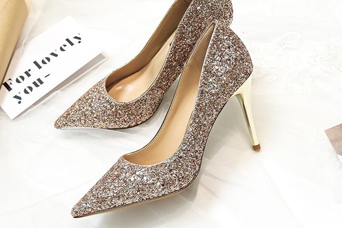 dress sandals manufacturer