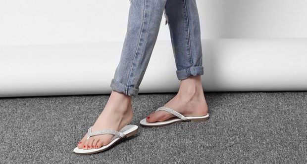 women flip flop manufacturer