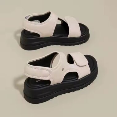 Fashion anti-slip casual women sandals with open-toe design and flat sole for summer comfort.