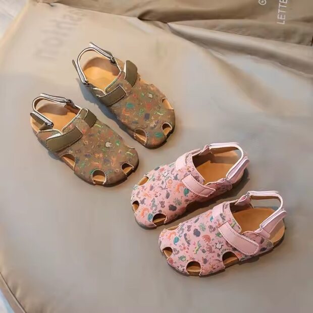Trendy breathable summer sandals for girls in vibrant colors and non-slip sole.