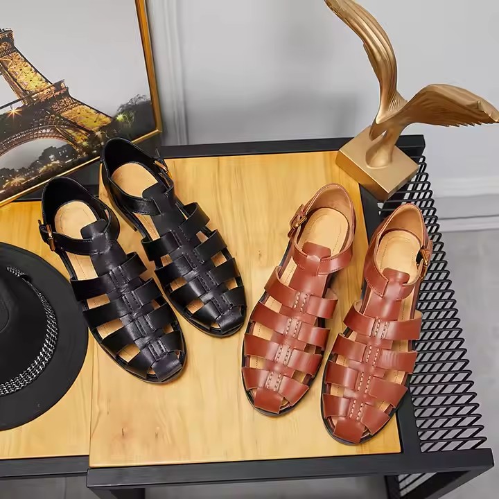 High Quality Roman Style Men’s Sandals – Breathable and Durable