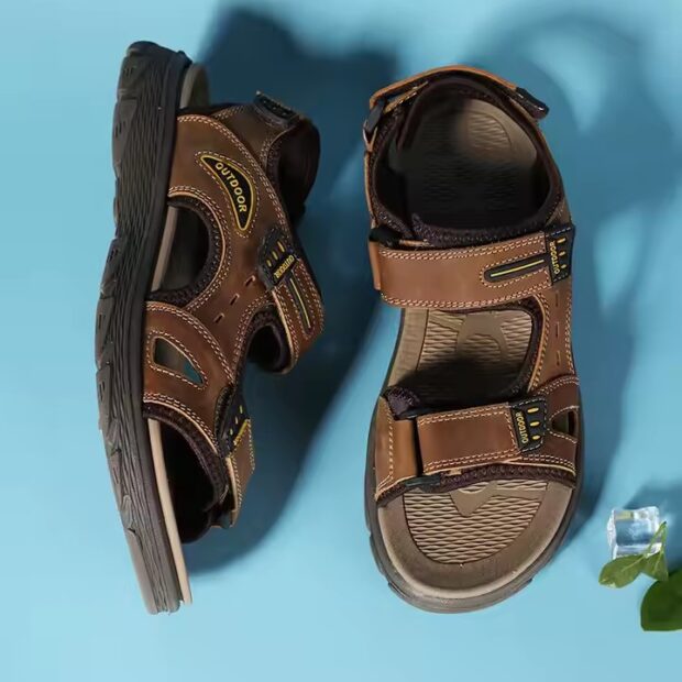 Anti-Slip Beach Sandals for Men – Lightweight & Casual Summer Footwear