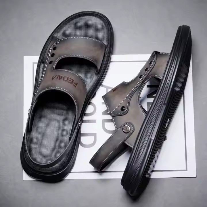 Custom Outdoor Fashion Summer Men Sandals with Breathable Upper
