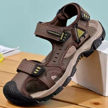 Stylish Lightweight Summer Beach Sandals for Men – Breathable & Trendy