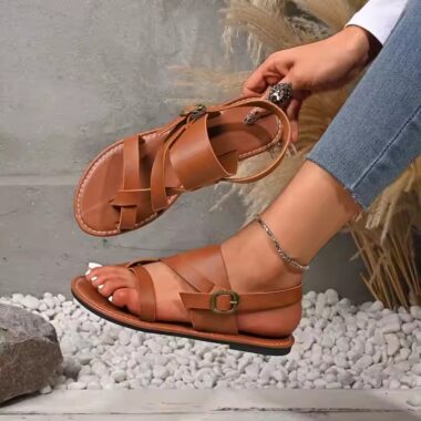 Custom plus-size non-slip women sandals – breathable, wide-fit, perfect for summer.