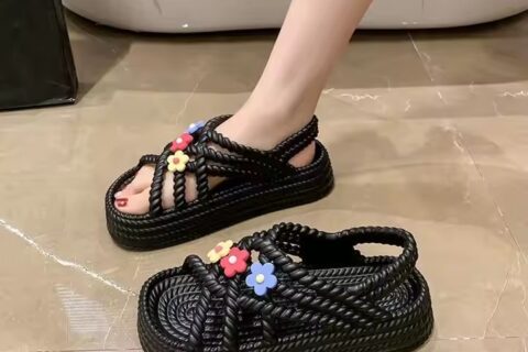 High-quality fashion summer sandals for women – stylish, versatile, and breathable.