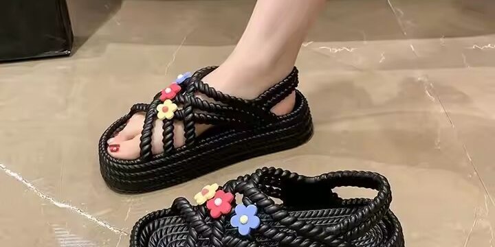 High-quality fashion summer sandals for women – stylish, versatile, and breathable.