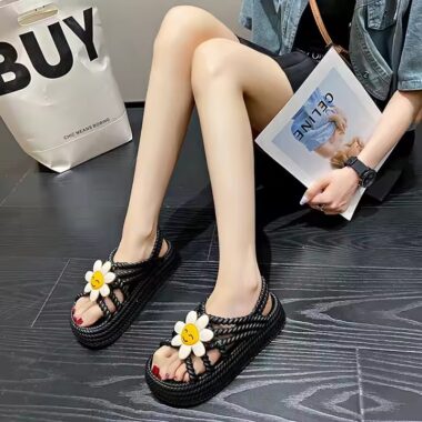 High-quality fashion summer sandals for women – stylish, versatile, and breathable.