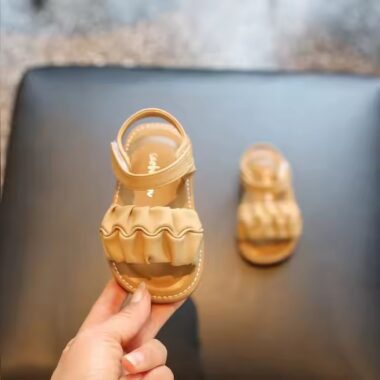 Elegant Princess Summer Girls' Sandals – Comfortable and Stylish Footwear.