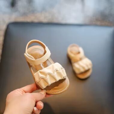 Elegant Princess Summer Girls' Sandals – Comfortable and Stylish Footwear.