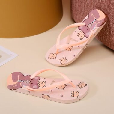 Cute cartoon women flip flops for casual wear