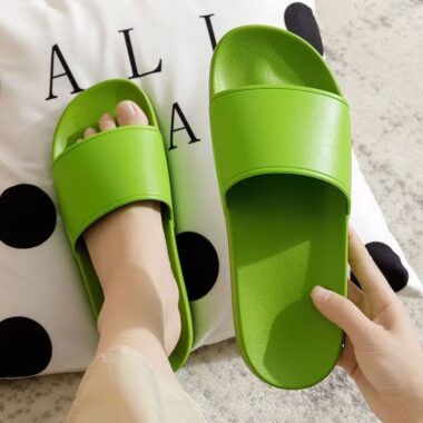 Indoor anti-slip odor-resistant unisex slides for home