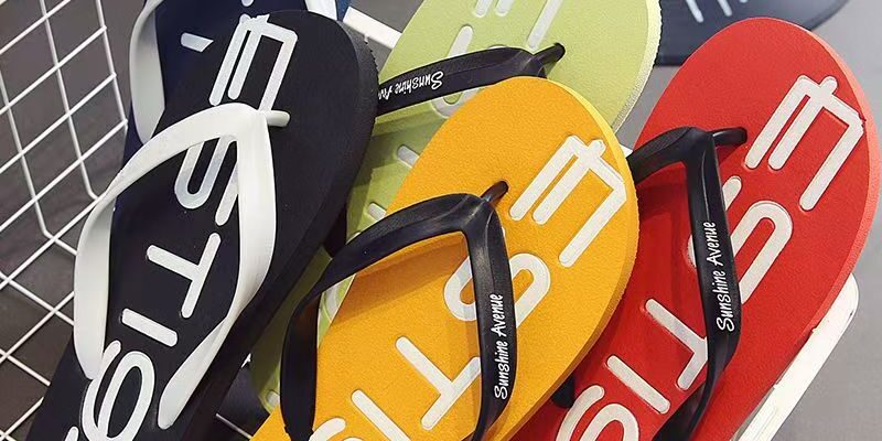 Outdoor soft anti-slip men flip flops durable summer wear