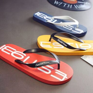 Outdoor soft anti-slip men flip flops durable summer wear