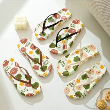 Cartoon bear women flip flops with cute design