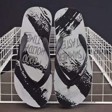 Summer anti-slip casual men flip flops for outdoor use