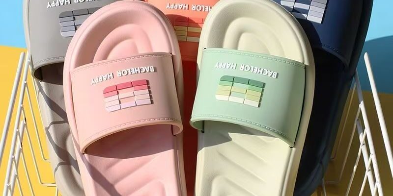 Summer indoor anti-slip lightweight odor-free unisex slides