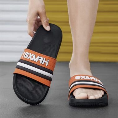 Summer indoor and outdoor men slides with soft sole