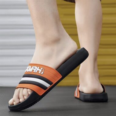 Summer indoor and outdoor men slides with soft sole