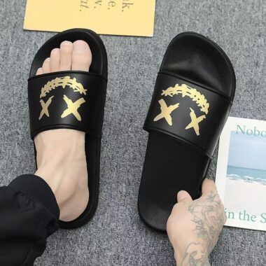 Summer outdoor anti-slip men slides for daily comfort