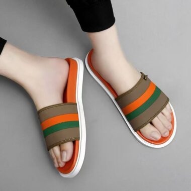 Summer outdoor trendy fashion men slides for daily wear