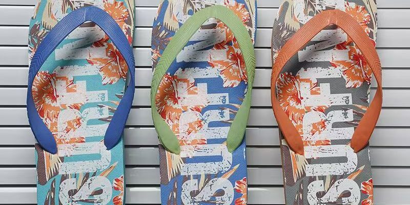 Trendy summer soft sole anti-slip men flip flops