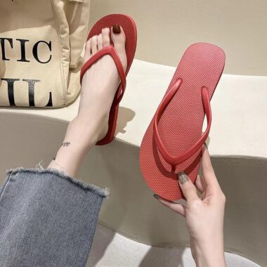 Stylish solid color women flip flop summer wear