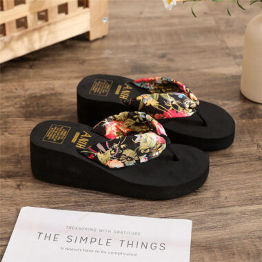 Summer casual women flip flop for beach wear
