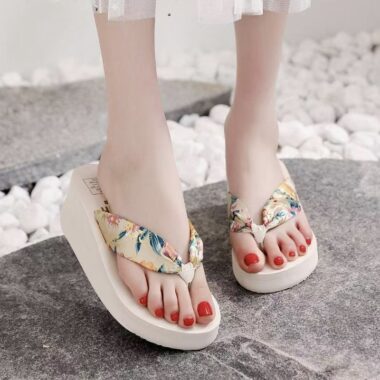 Summer casual women flip flop for beach wear