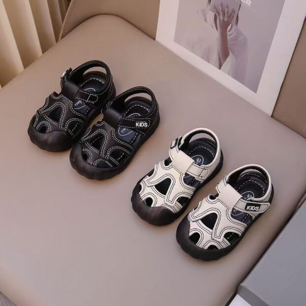 Breathable closed-toe non-slip toddler boys sandals