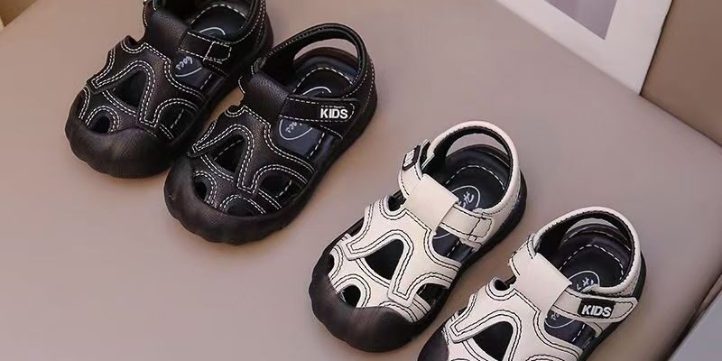 Breathable closed-toe non-slip toddler boys sandals