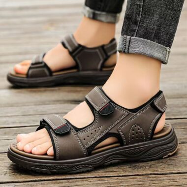 Breathable summer hook-and-loop anti-slip beach sandals for men