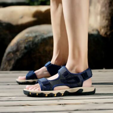 Summer casual velcro strap outdoor lightweight men sandals