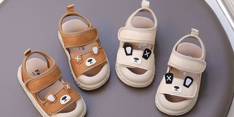 Closed-toe non-slip unisex toddler summer walking sandals