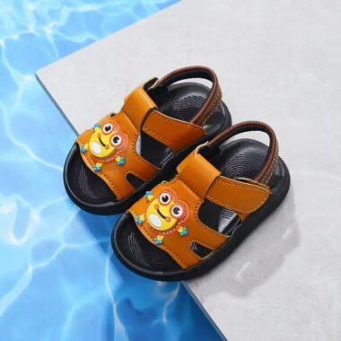Cute frog soft sole non-slip summer sandals for boys