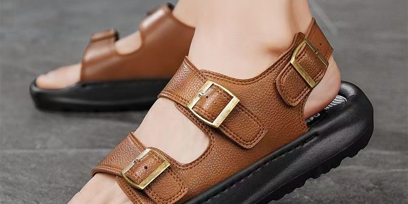 Durable PU leather anti-slip outdoor beach fashion men sandals