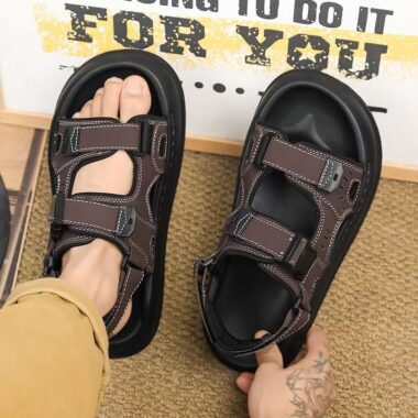 Fashion casual soft-sole outdoor summer beach sandals for men