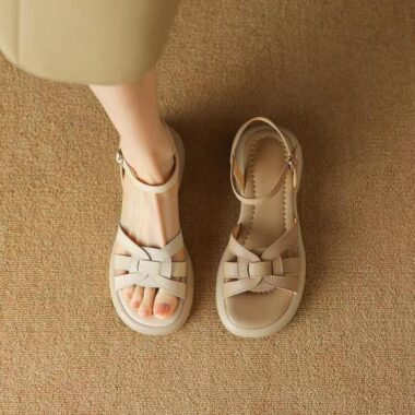 French retro leather platform strap women sandals for summer