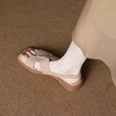 French retro low-heel summer fashion women sandals