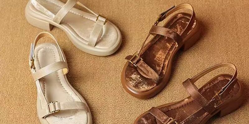 Soft leather French vintage low heel Roman women sandals