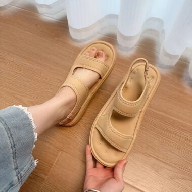 Genuine leather flat soft sole casual Roman women sandals