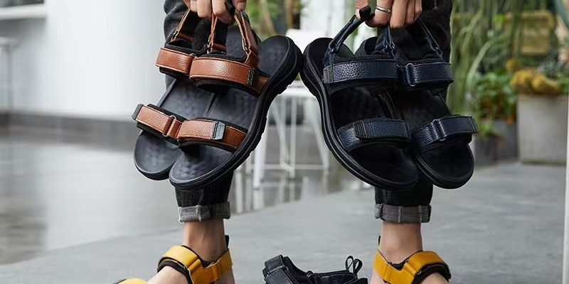 Genuine leather soft-sole anti-slip summer casual sandals for men