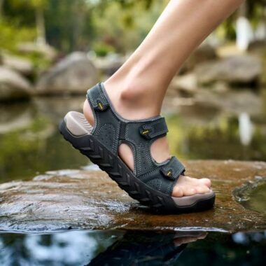 Outdoor anti-slip durable summer sport men sandals