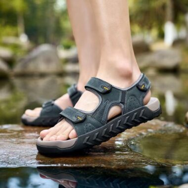 Outdoor anti-slip durable summer sport men sandals