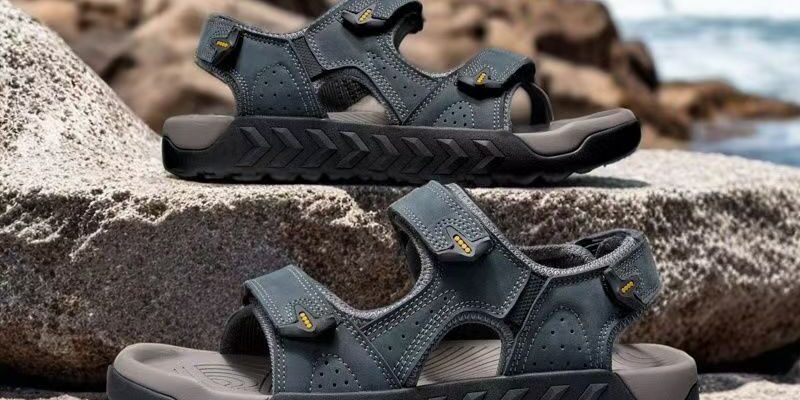 Outdoor soft sole anti-slip velcro beach sport men sandals
