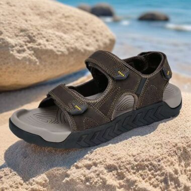 Outdoor soft sole anti-slip velcro beach sport men sandals