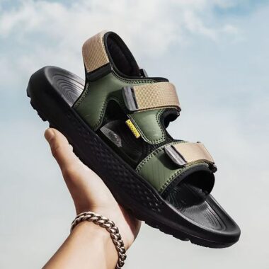 Outdoor anti-slip beach sport velcro summer men sandals