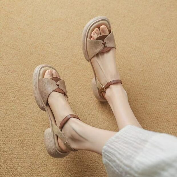 Retro color-block mid-heel platform Roman women sandals