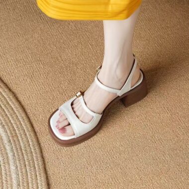 Retro chunky heel waterproof platform strap women sandals