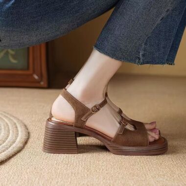 Retro chunky heel waterproof platform strap women sandals